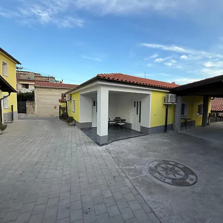 Appartement Zart 1 *